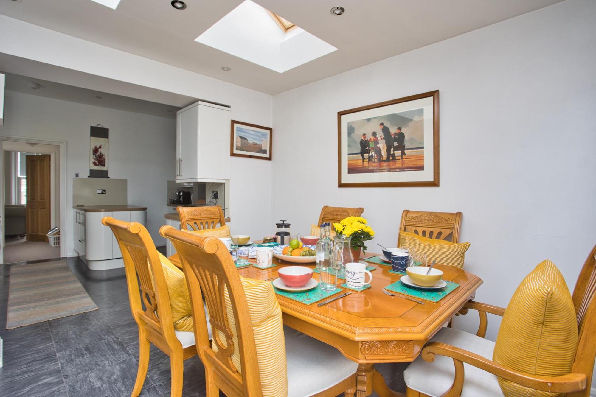 Spacious Seaside Escape In The Heart Of Deal, 4 Mins From The Beach Ngoại thất bức ảnh