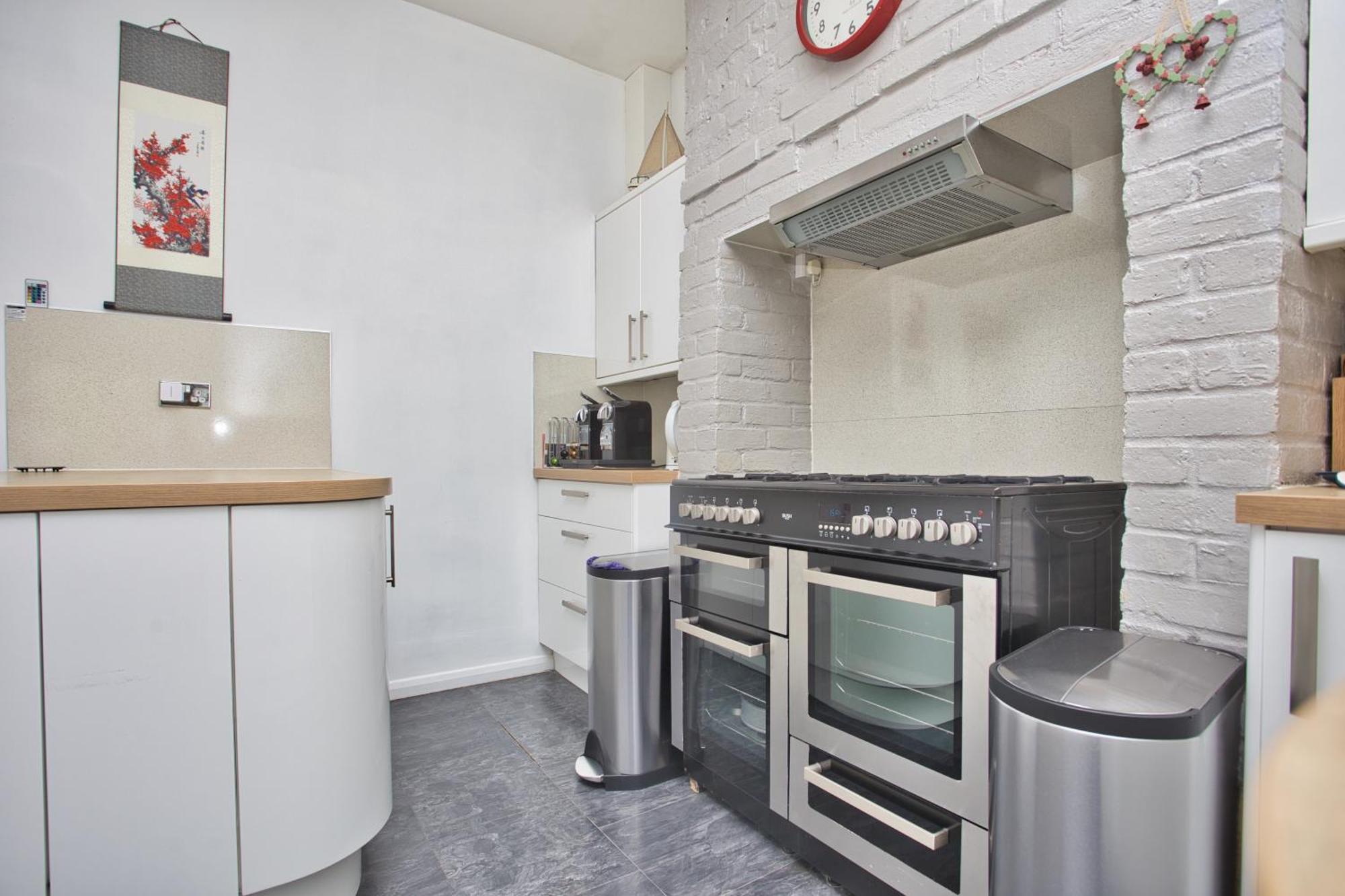 Spacious Seaside Escape In The Heart Of Deal, 4 Mins From The Beach Ngoại thất bức ảnh