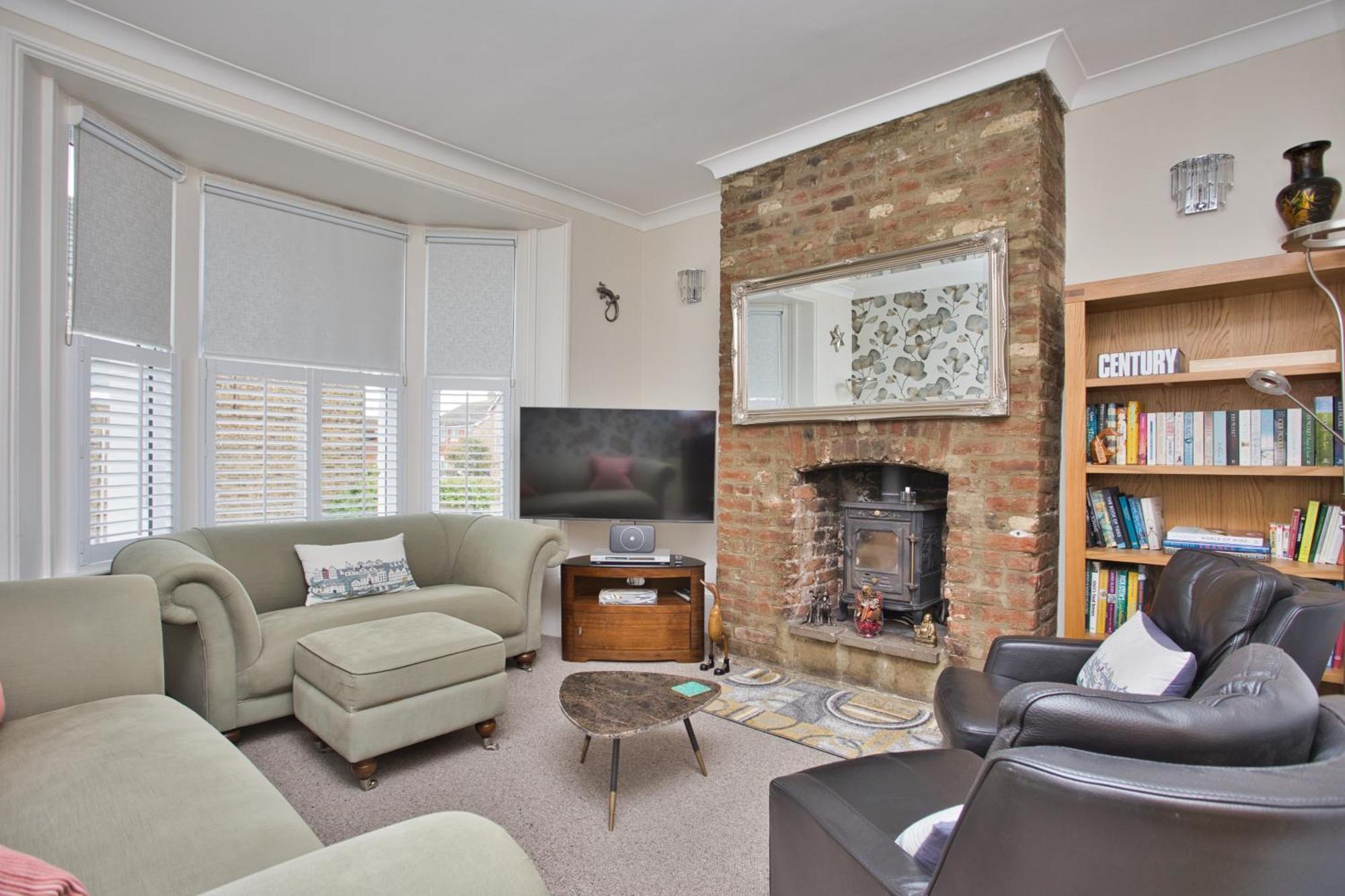 Spacious Seaside Escape In The Heart Of Deal, 4 Mins From The Beach Ngoại thất bức ảnh